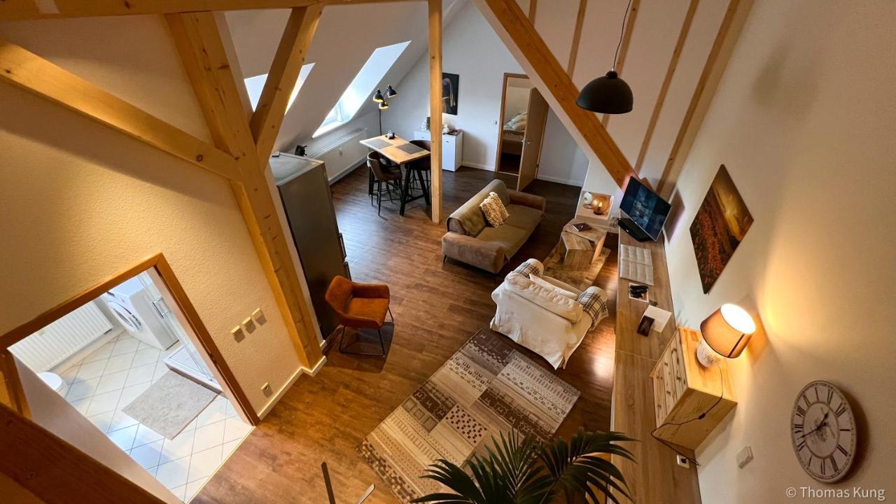 Kungs Ferienwohnung 콧부스 외부 사진