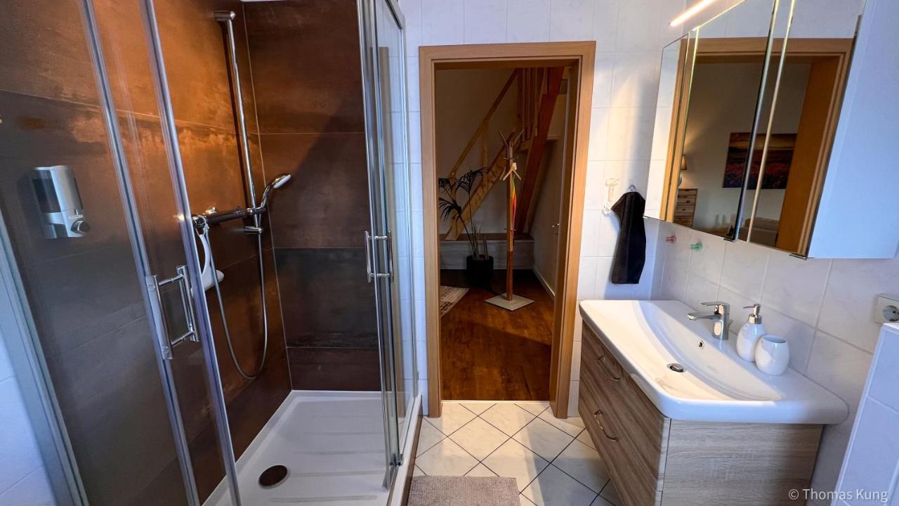 Kungs Ferienwohnung 콧부스 외부 사진
