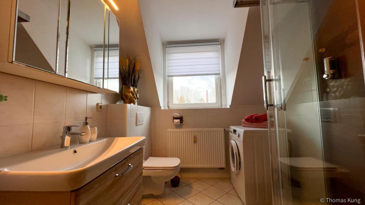 Kungs Ferienwohnung 콧부스 외부 사진