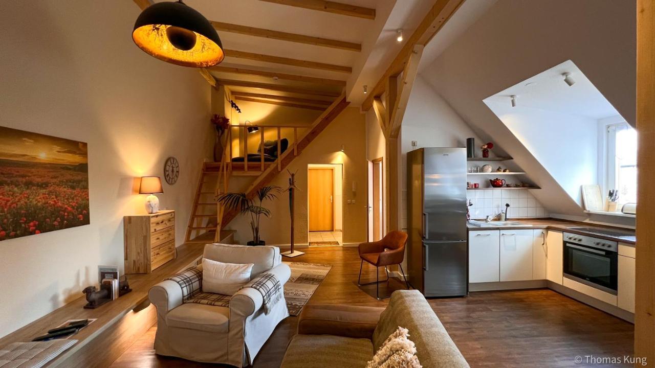 Kungs Ferienwohnung 콧부스 외부 사진