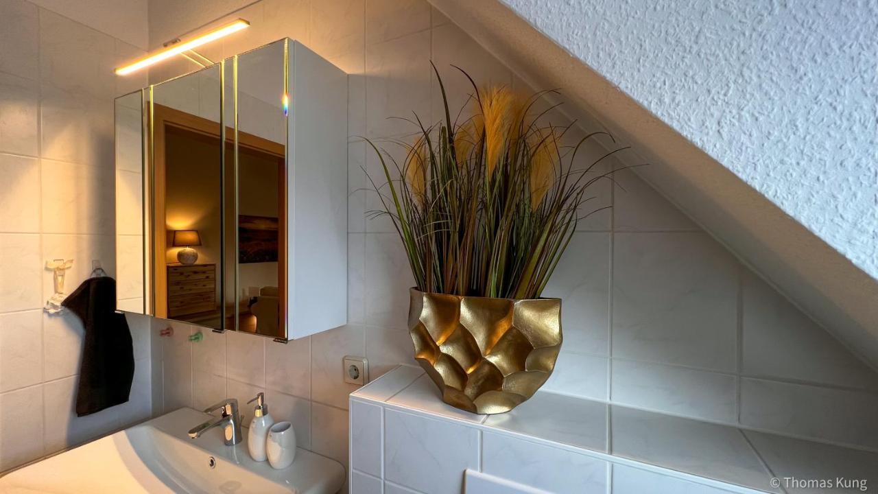 Kungs Ferienwohnung 콧부스 외부 사진